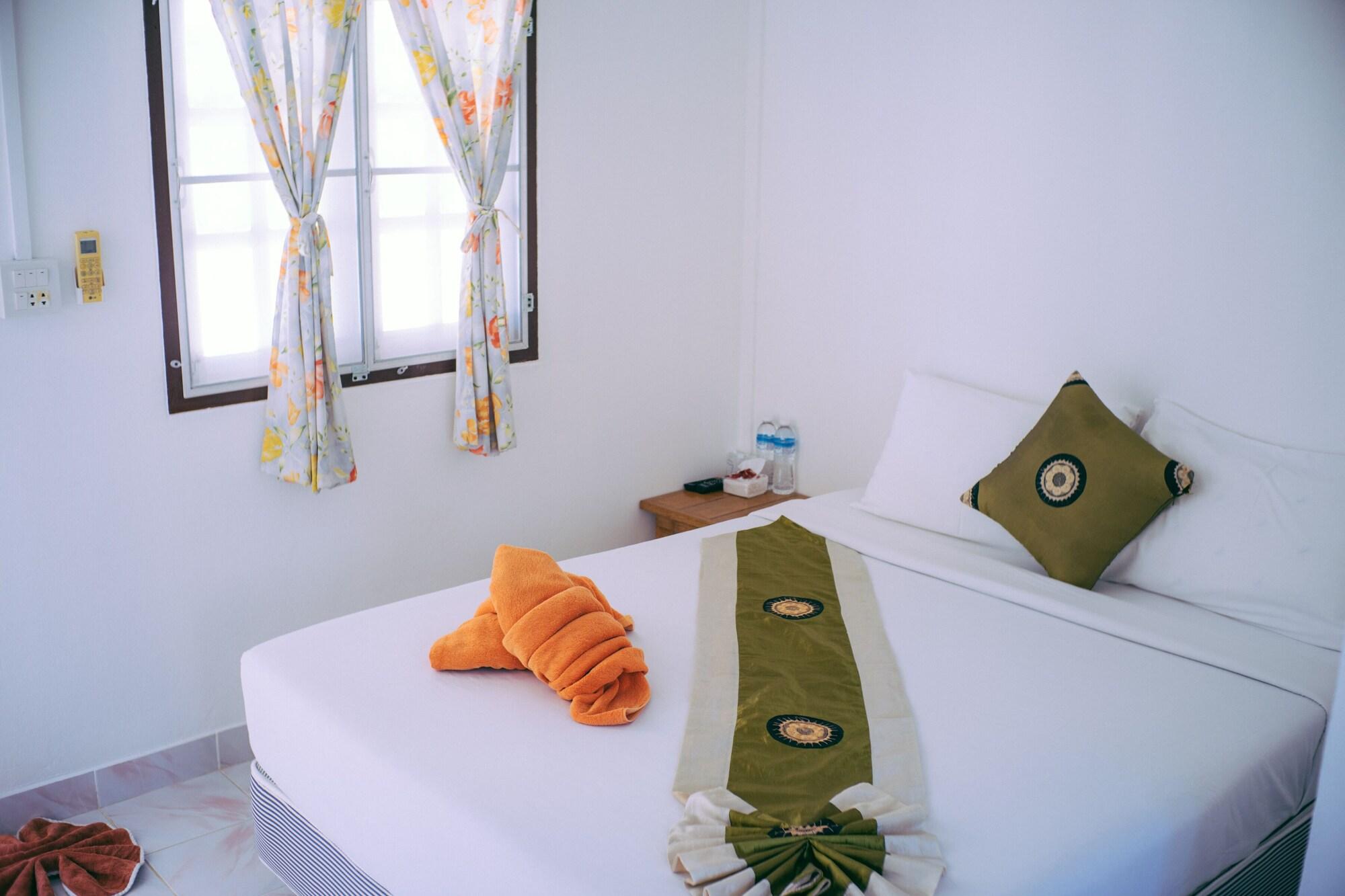 Amity Beach Resort Maret Экстерьер фото
