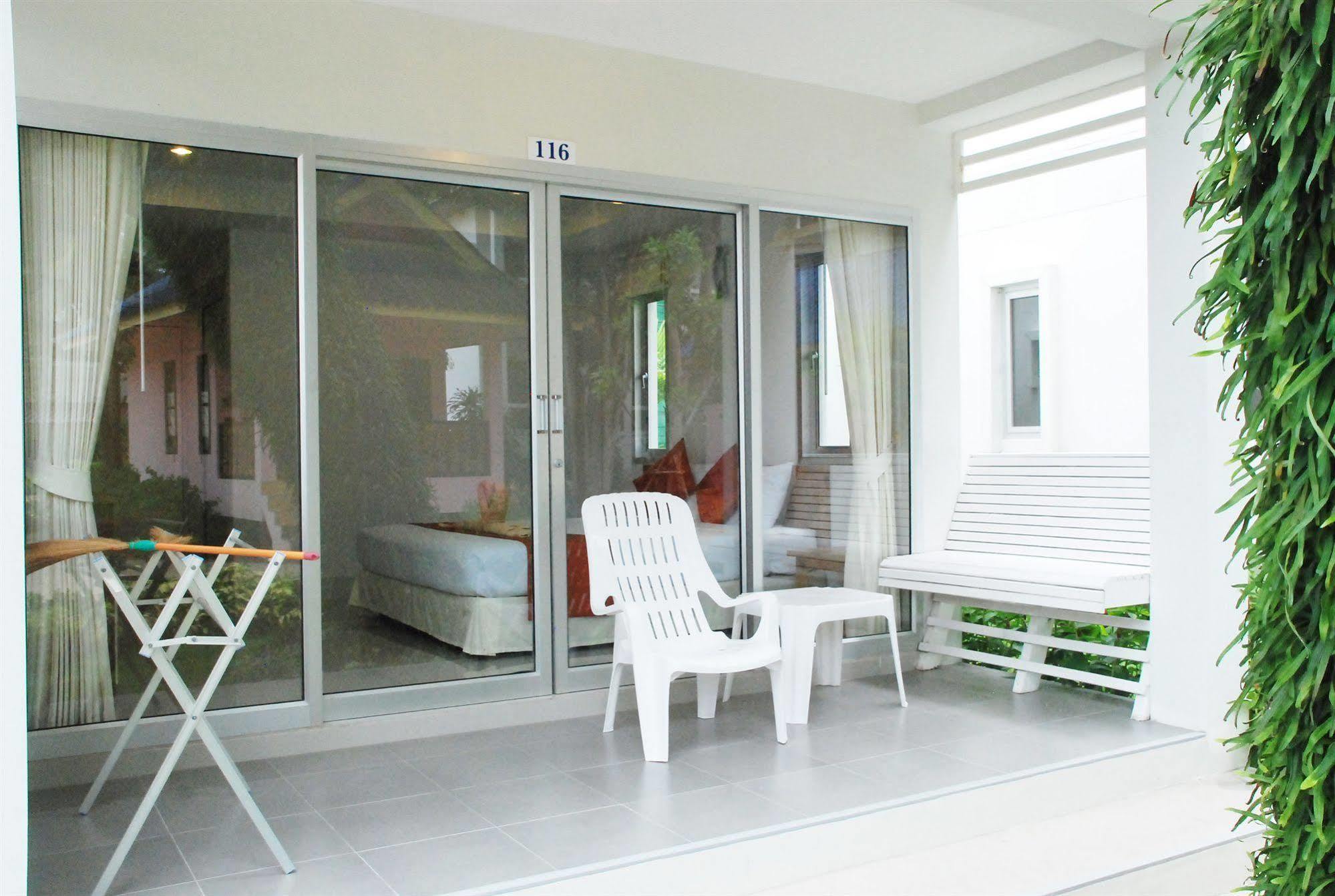 Amity Beach Resort Maret Экстерьер фото