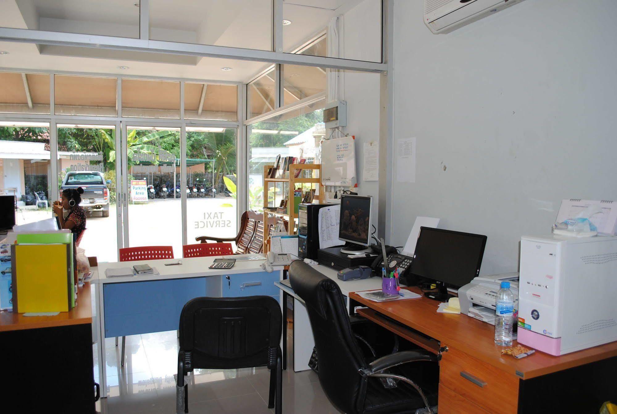 Amity Beach Resort Maret Экстерьер фото