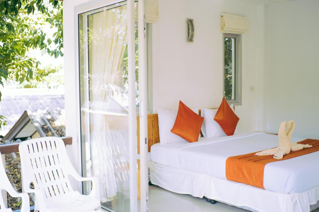 Amity Beach Resort Maret Экстерьер фото