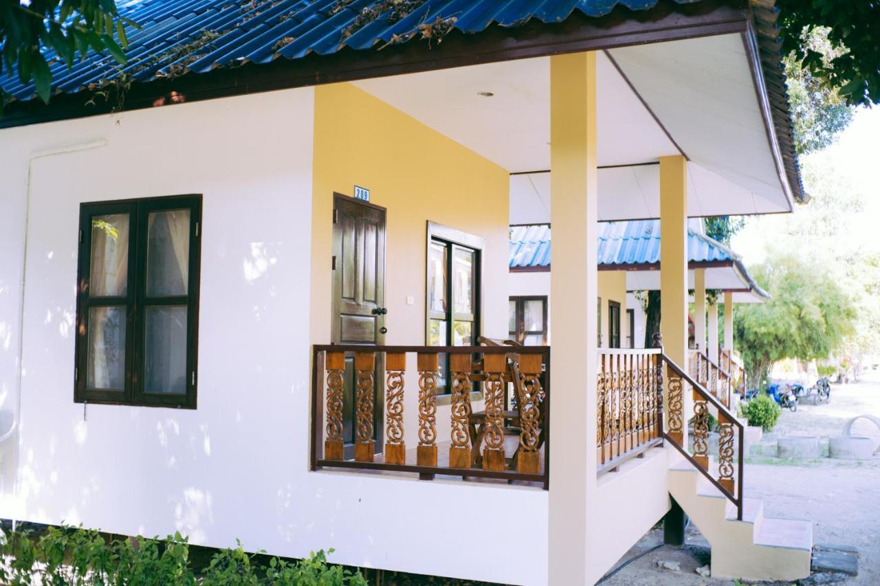 Amity Beach Resort Maret Экстерьер фото
