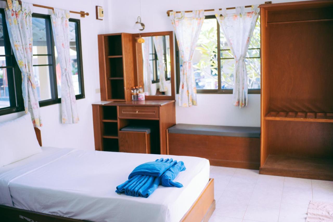 Amity Beach Resort Maret Экстерьер фото