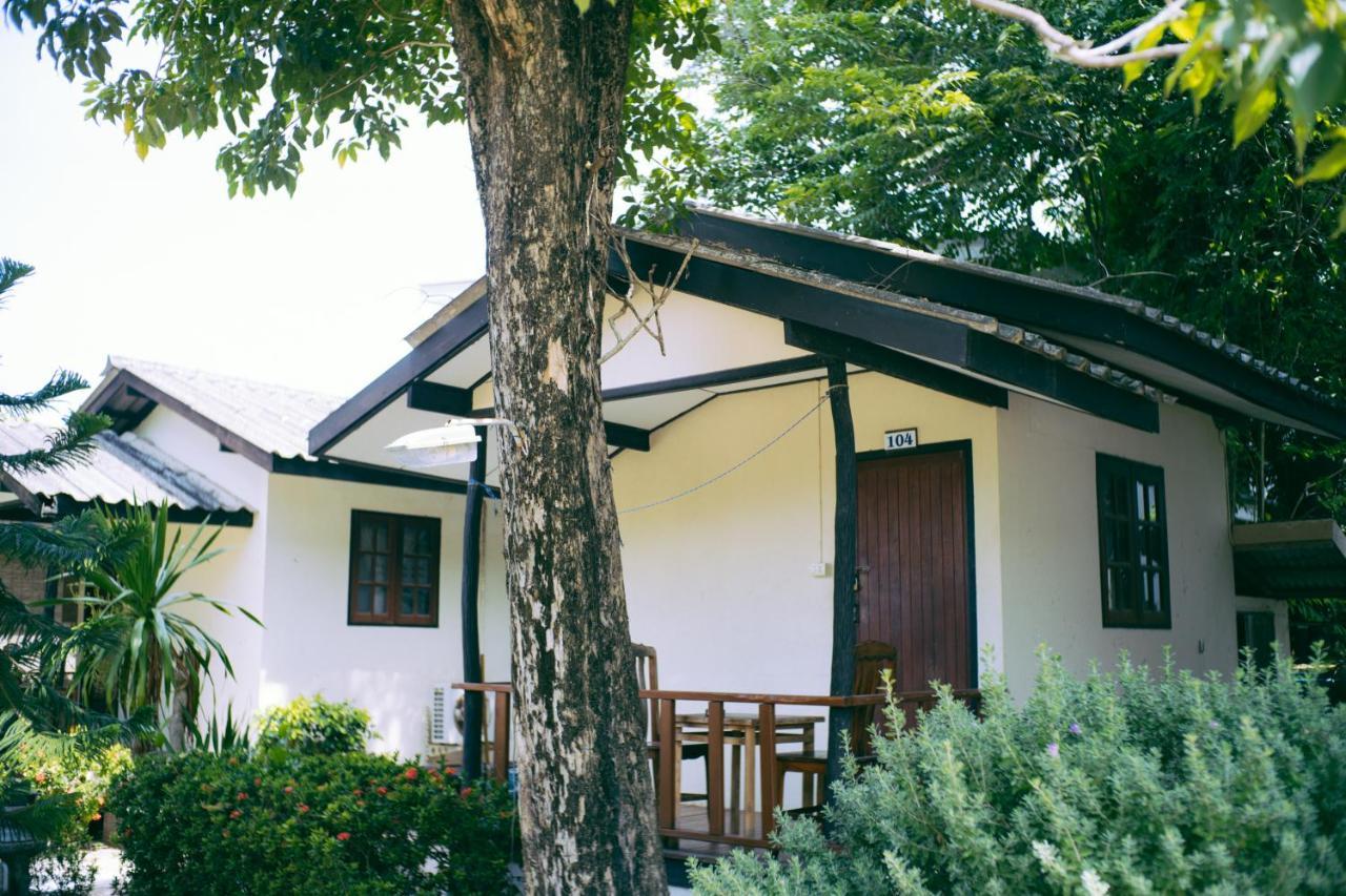 Amity Beach Resort Maret Экстерьер фото
